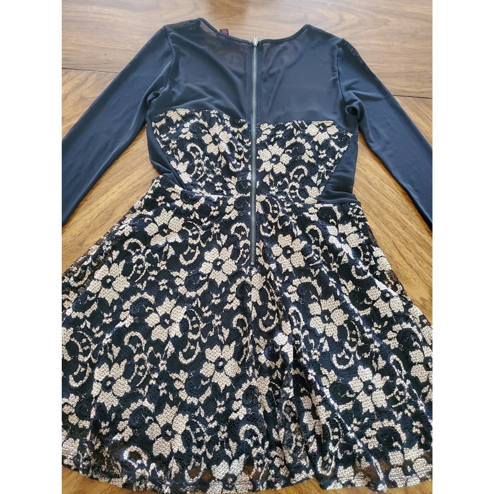 Material Girl dress black/tan lance color size M - Picture 16 of 16